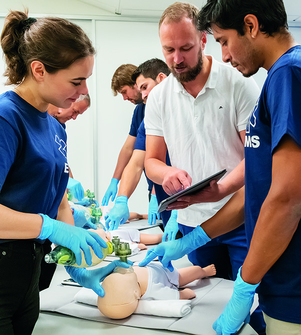 ResusciBaby_TeamDebriefing.jpg ResusciBaby_TeamDebriefing.jpg